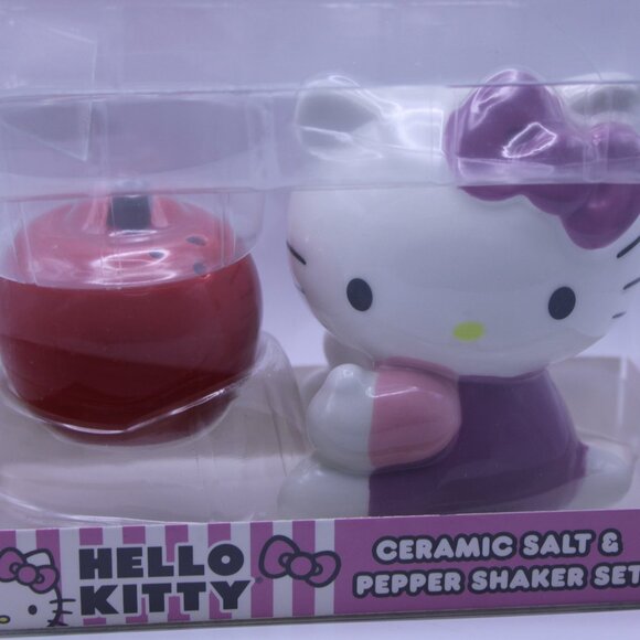 Hello Kitty Salt and Pepper Shakers (NWT) - Picture 6 of 6